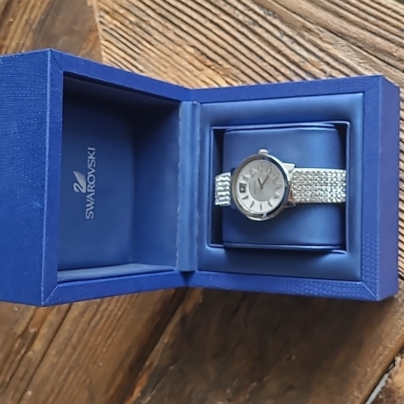 Swarovski 100068 Piazza Clear Crystal Mesh Bracelet Watch - Picture 2 of 8